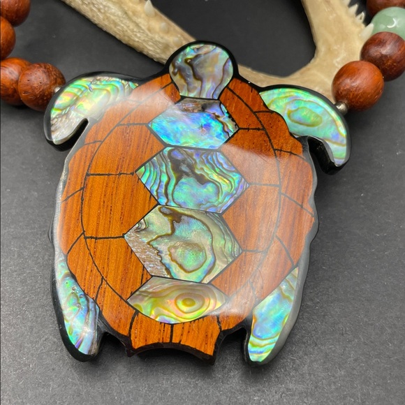 Lee Sands abalone turtle necklace vintage C40 🔥 - Picture 3 of 8